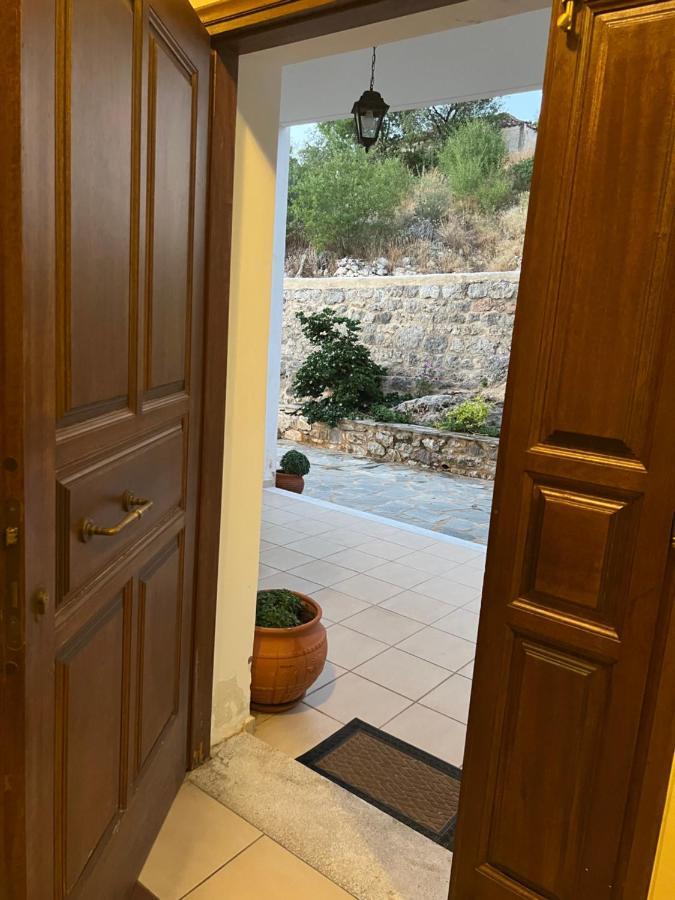 Hotel Xenonas Nikia Yerákion Zewnętrze zdjęcie