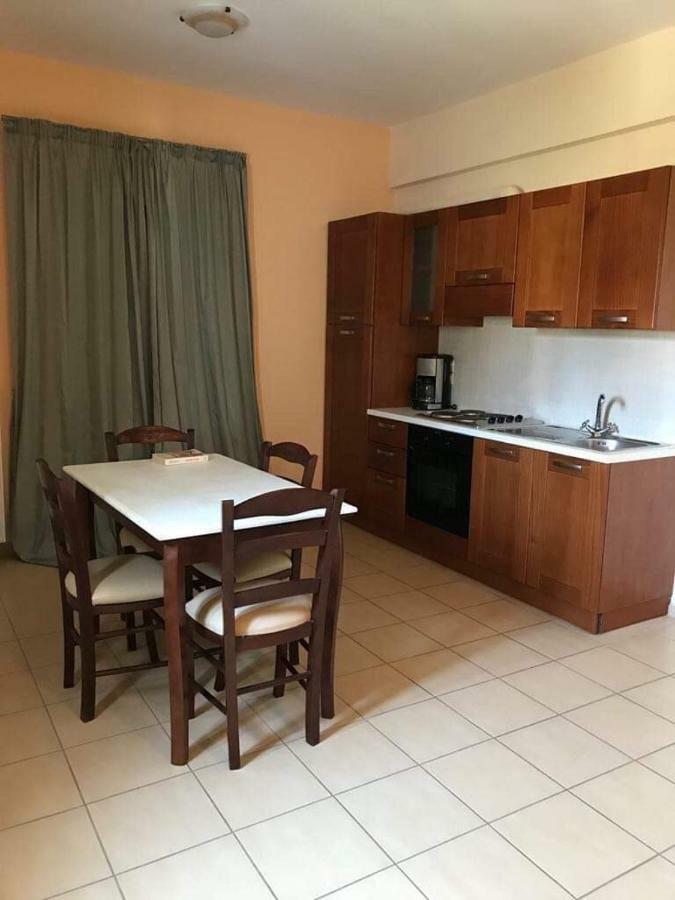Hotel Xenonas Nikia Yerákion Zewnętrze zdjęcie